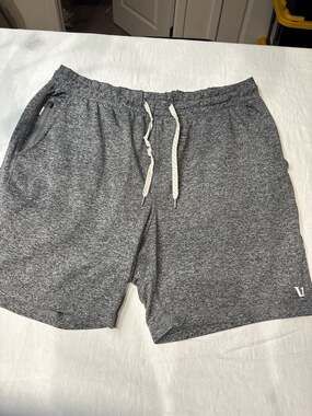 Vuori Men's Ponto Performance Short - Heather Grey